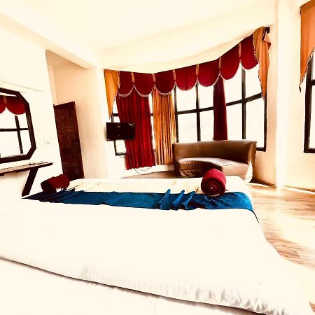Hotel Hadimba - In City Center Manāli Екстериор снимка