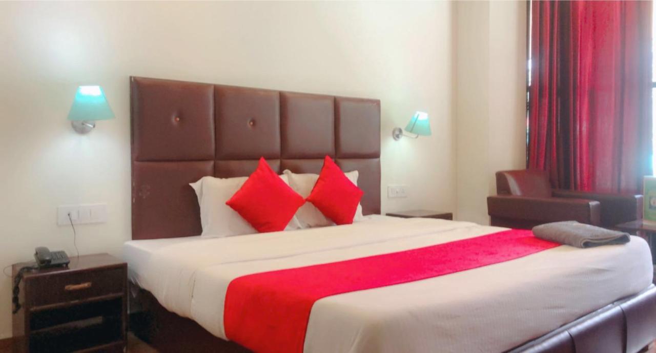 Hotel Hadimba - In City Center Manāli Екстериор снимка