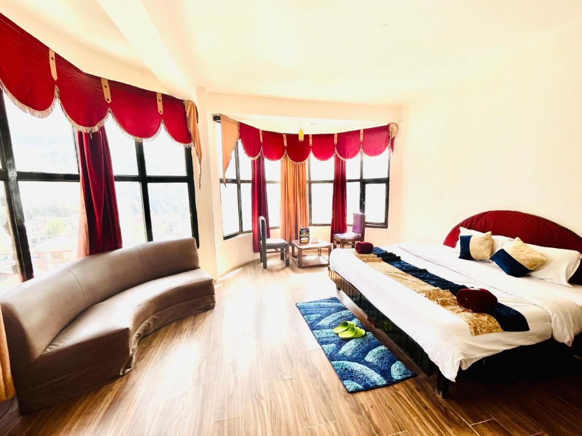 Hotel Hadimba - In City Center Manāli Екстериор снимка