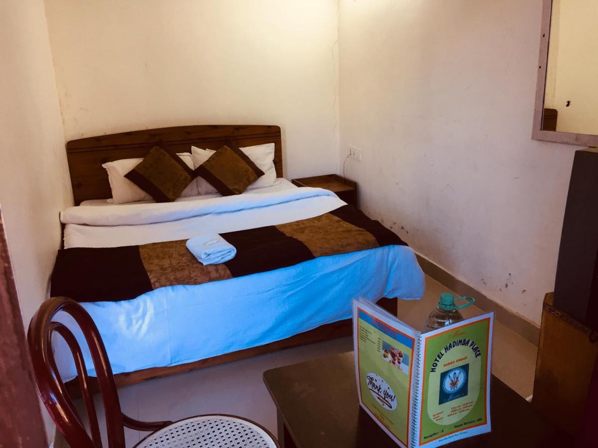 Hotel Hadimba - In City Center Manāli Екстериор снимка