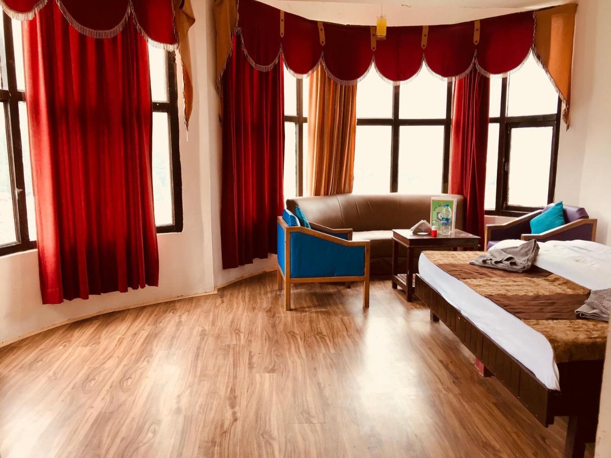 Hotel Hadimba - In City Center Manāli Екстериор снимка