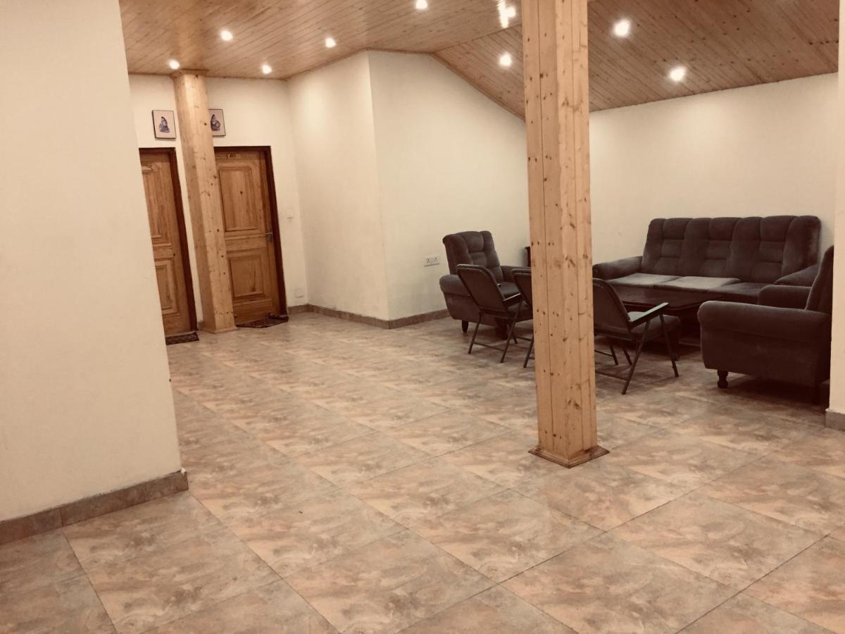 Hotel Hadimba - In City Center Manāli Екстериор снимка
